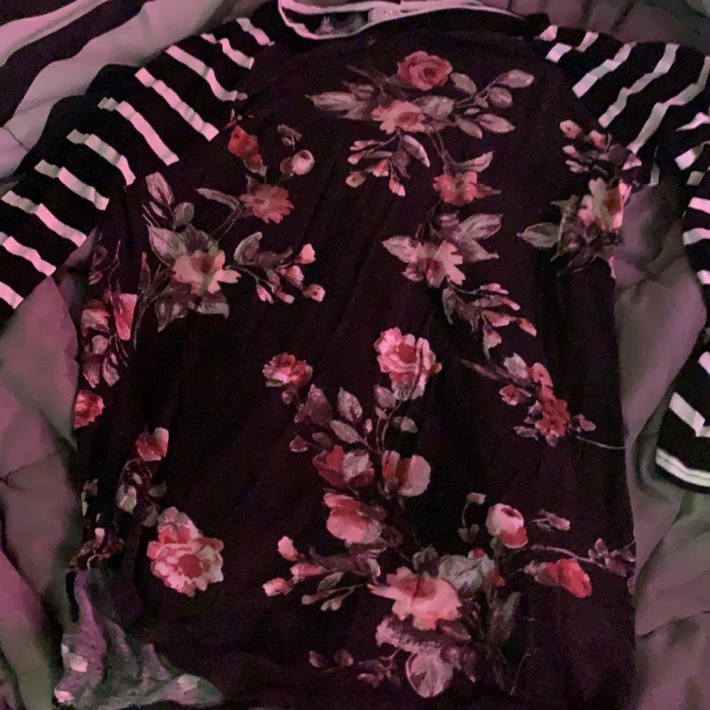 Shirt very nice and comfy